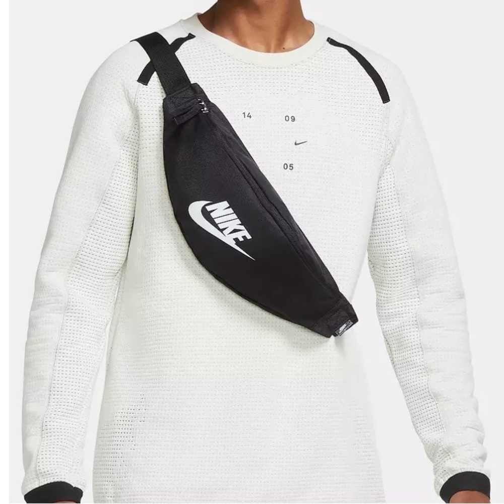 Nike Heritage Waistpack 3L Belt Bag Fanny Pack Black & White Sling bag NEW